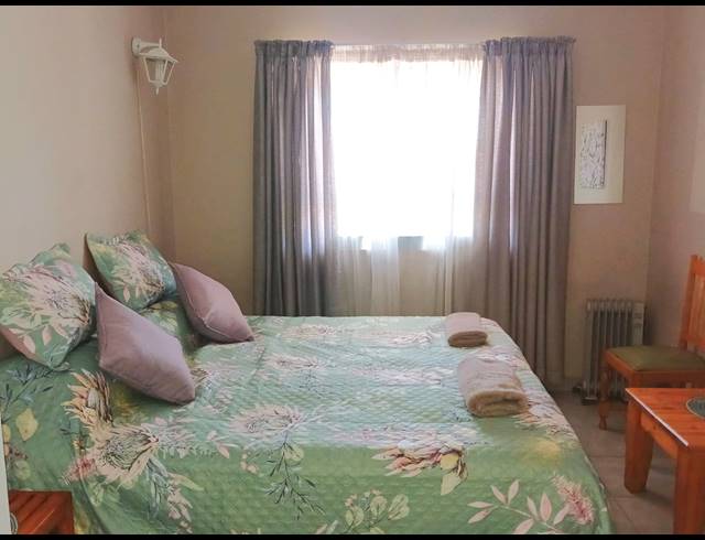1 BEDROOM APARTMENT FOR SALE IN DORINGKLOOF